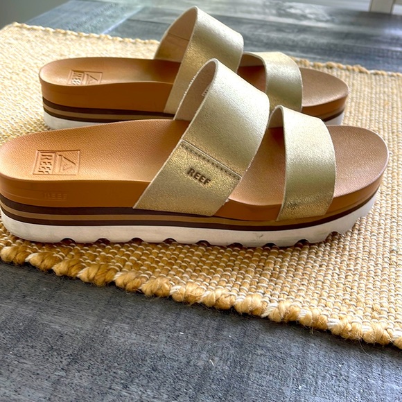 Reef Shoes - Reef cushion Vista Hi sandals size 8